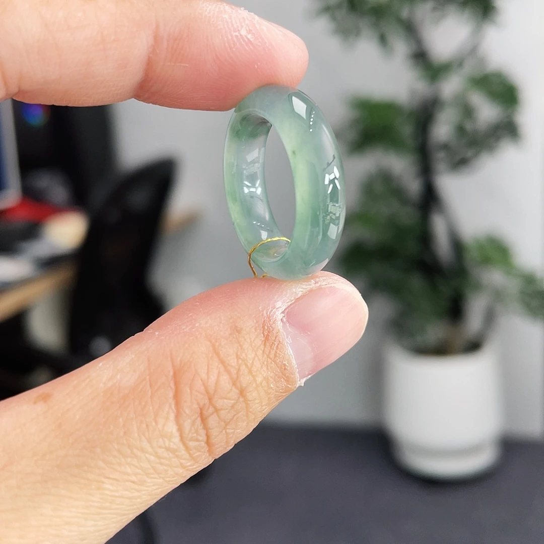 翡翠未镶嵌戒指12号