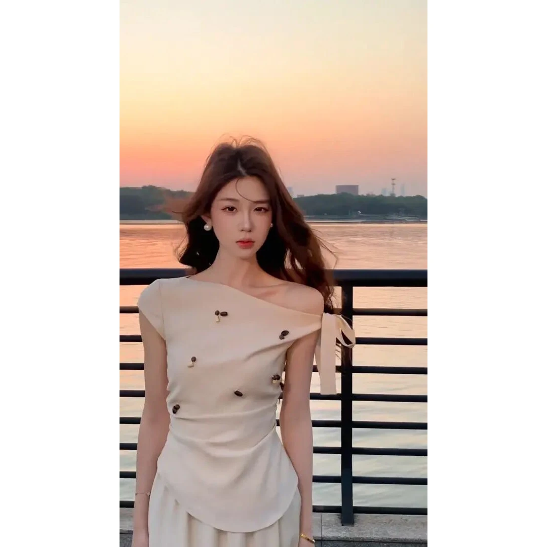 夏季气质女套装法式小众设计感一字肩斜肩系带上衣长款垂感半身裙