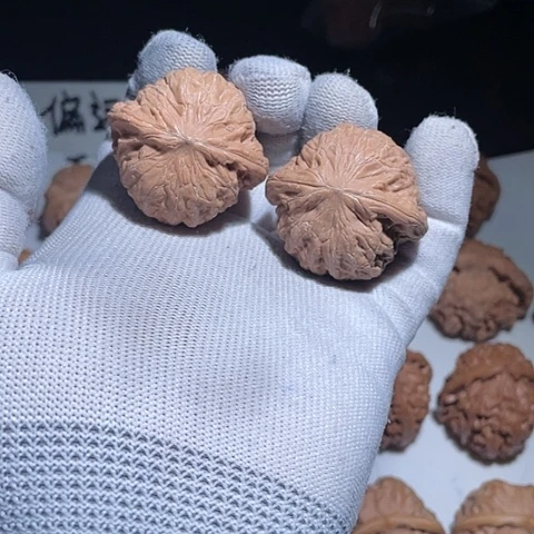 文玩核桃把件铁锤