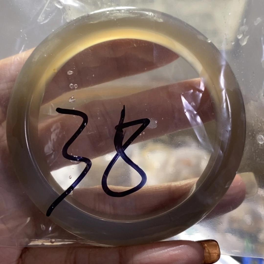 小****玛瑙/玉髓未镶嵌手镯38号