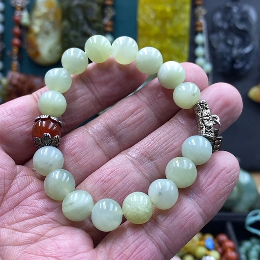 【闪购商品】未镶嵌蛇纹石玉随机发货