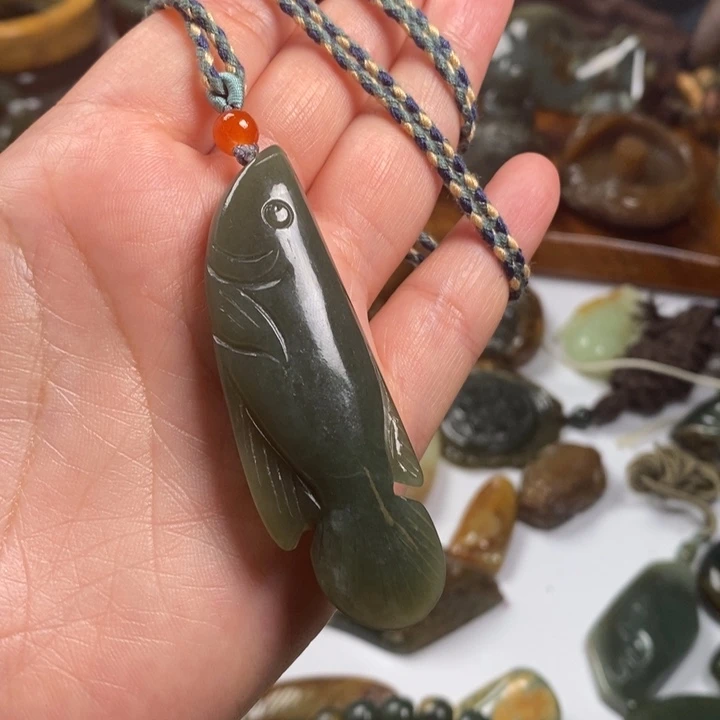 和田玉（糖玉）未镶嵌手镯