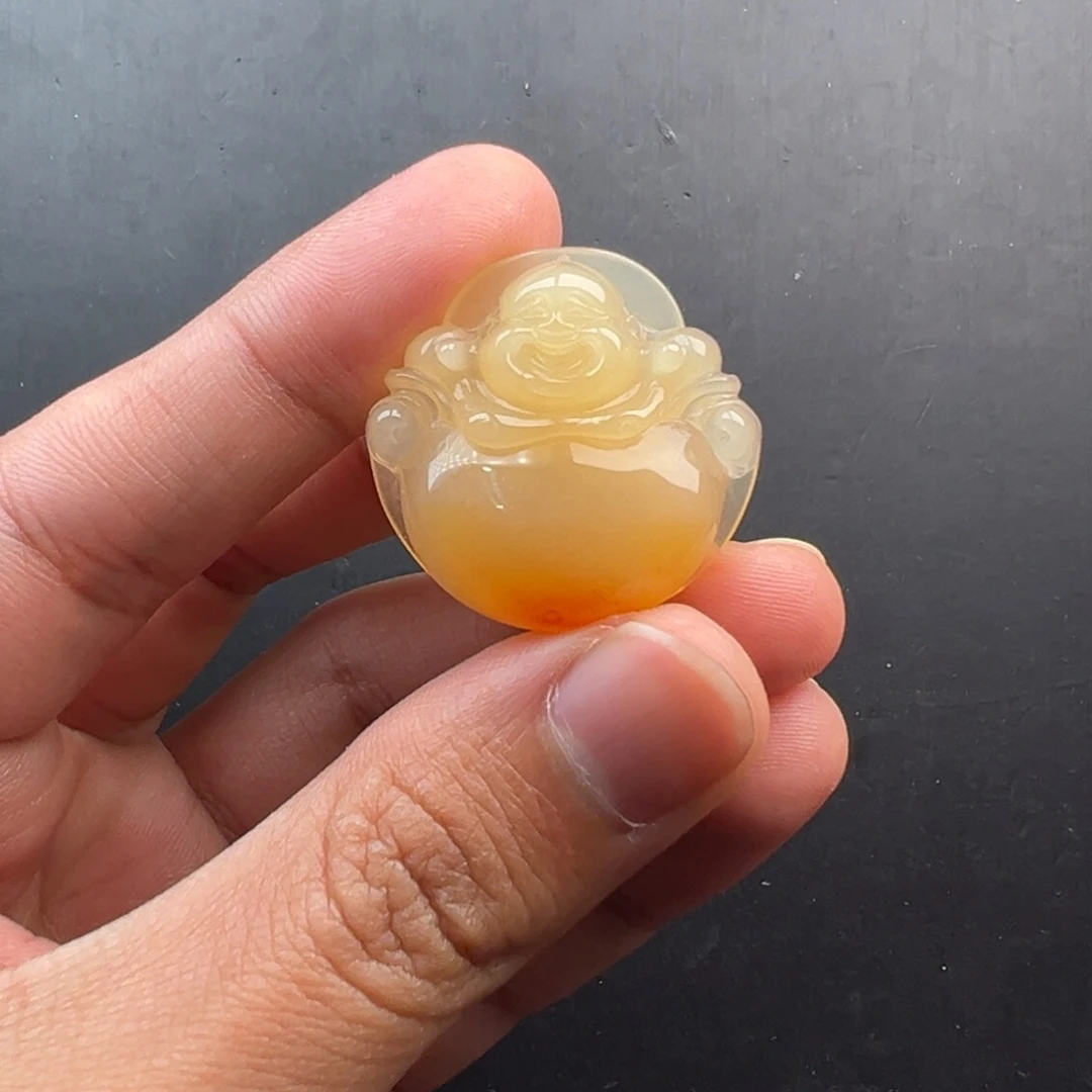 石英质玉（黄龙玉）未镶嵌颈饰