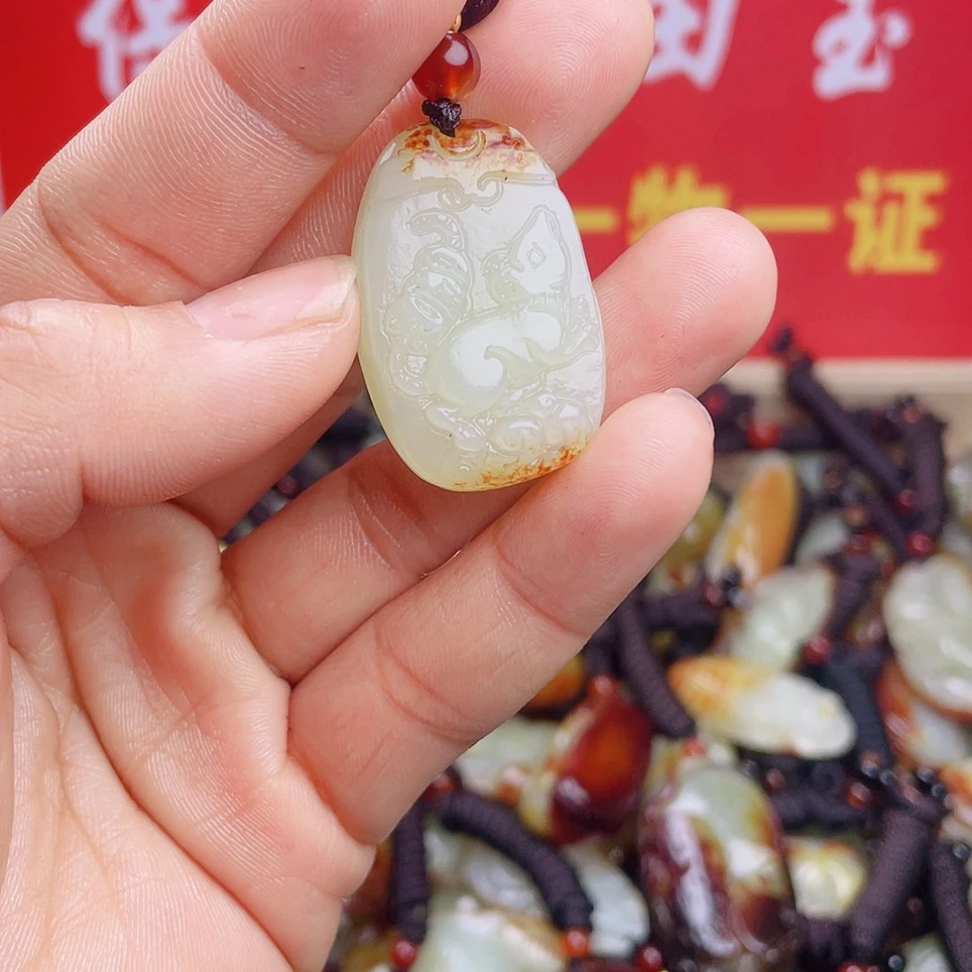和田玉颈饰未镶嵌