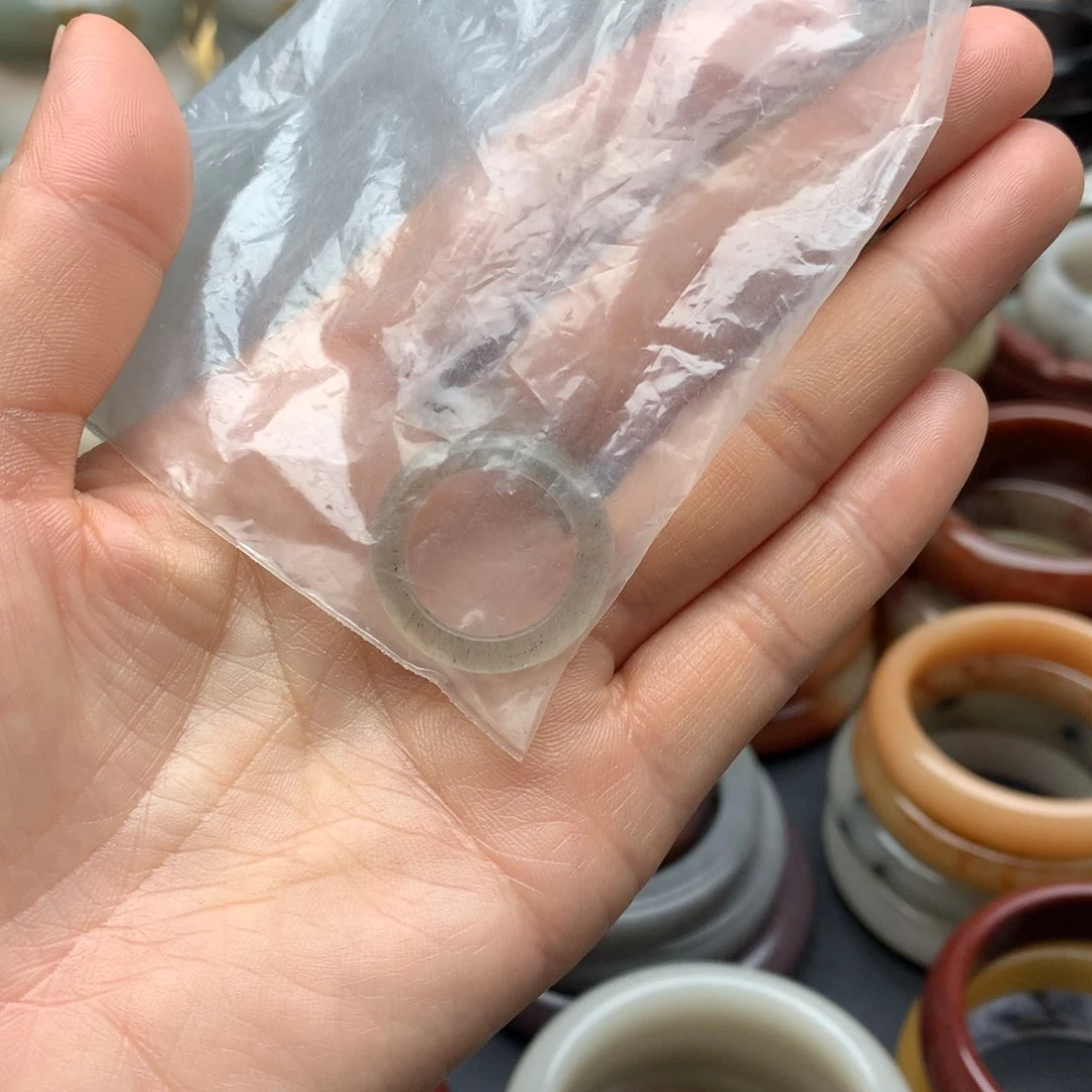 石英质玉手镯未镶嵌梦*涯