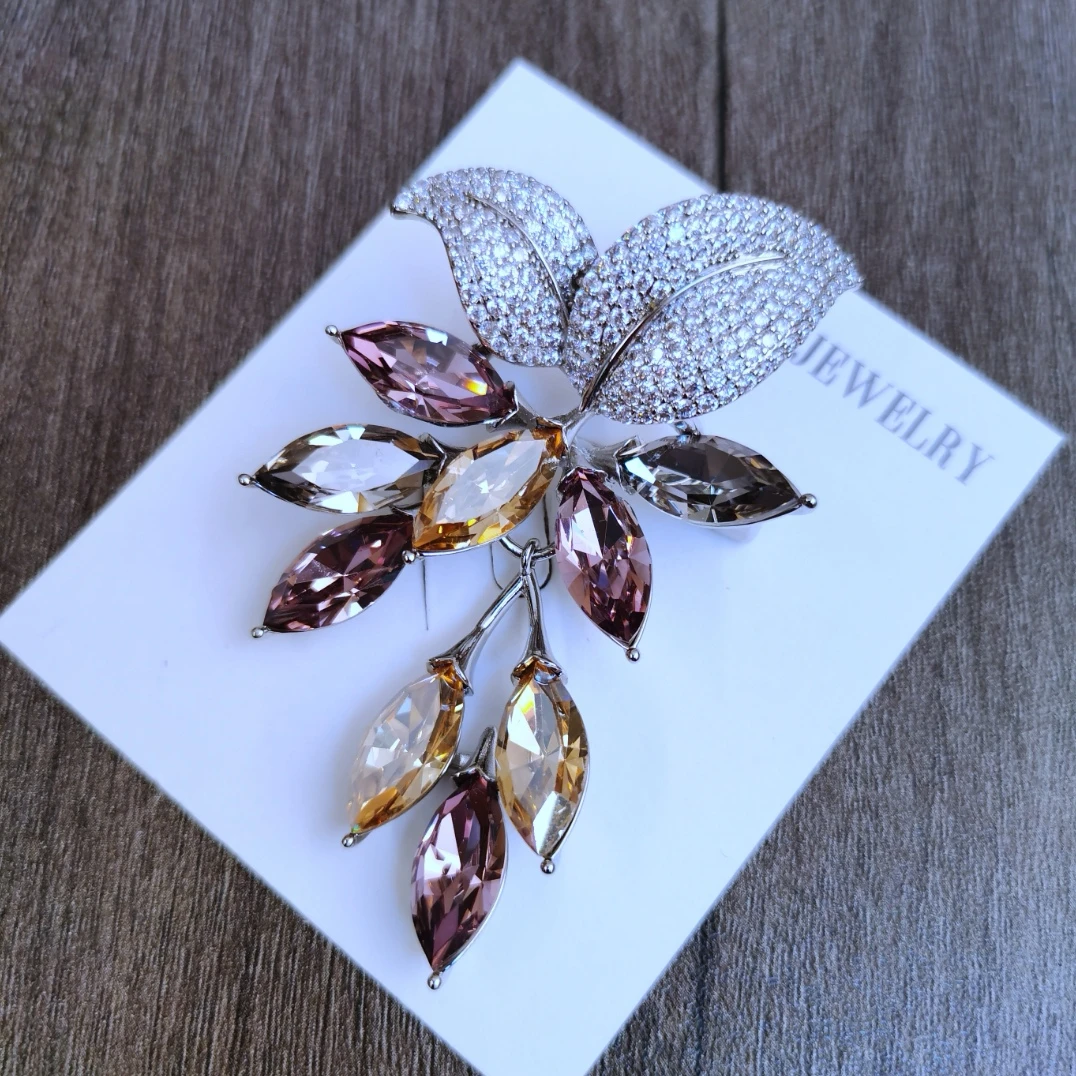 铜胸针 QS 864 葡萄胸针6X4.5厘米