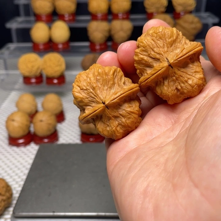 文玩核桃把件11至尊蟾王