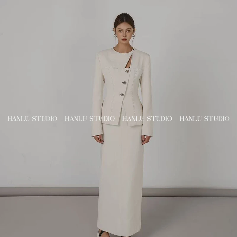 HANLU STUDIO解构主义小众拱针设计镂空领酸奶白收腰外套半身长裙
