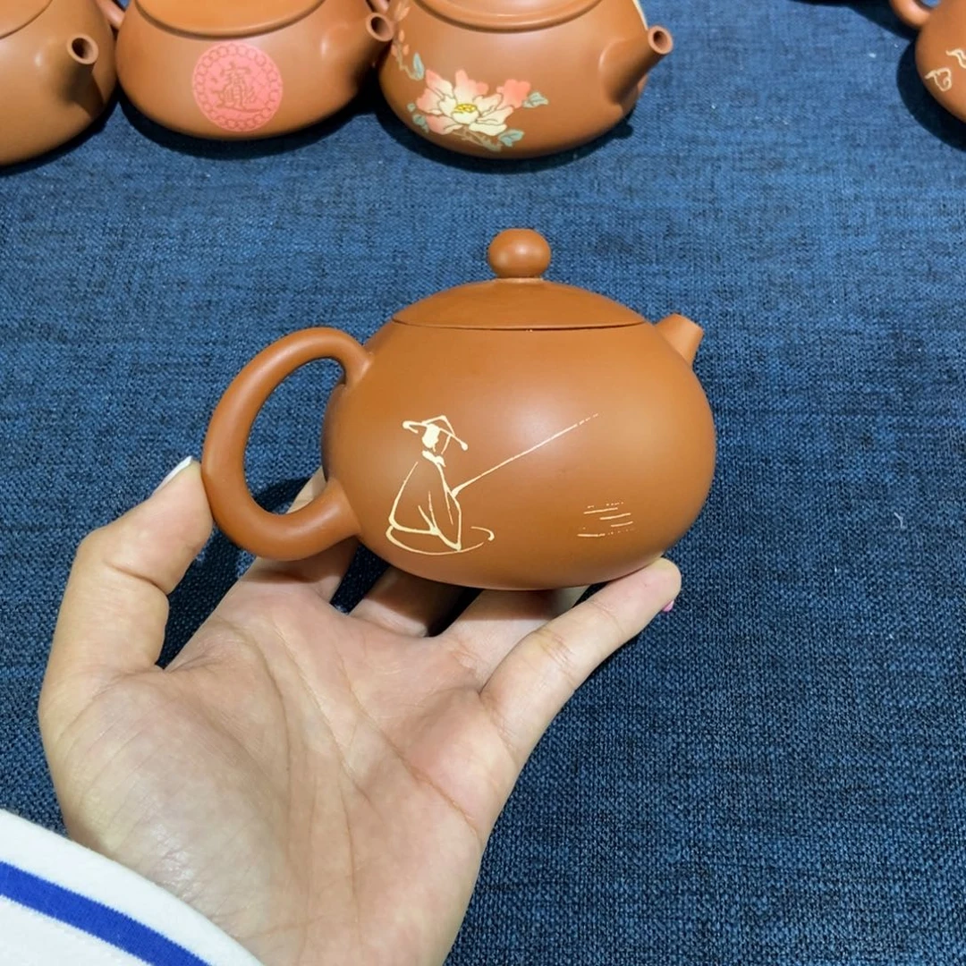 2微瑕建水紫陶复烧彩填壶200c