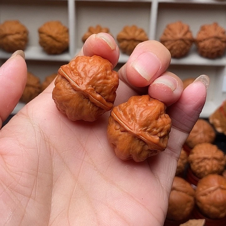 吊坠文玩核桃秀球