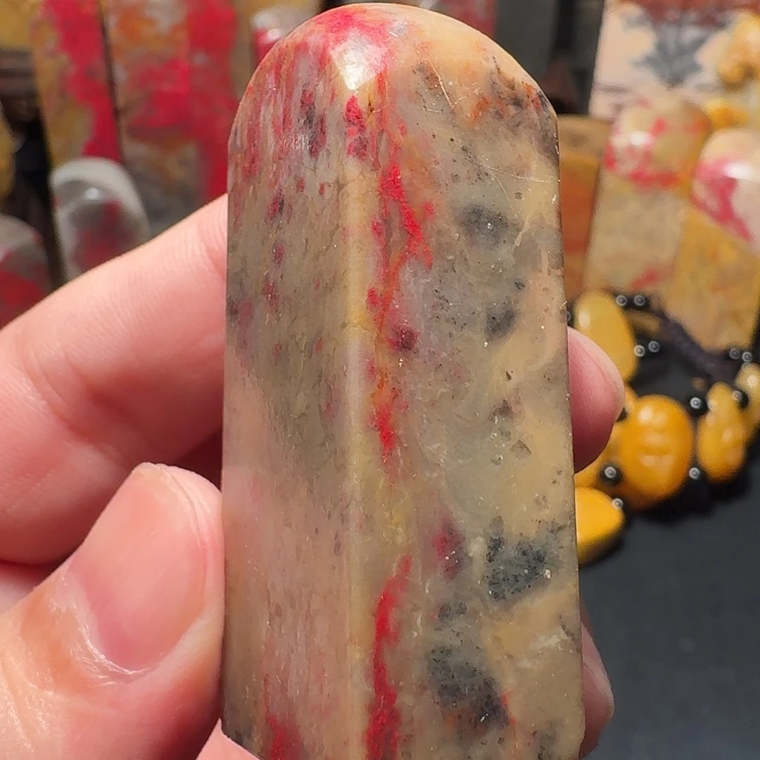 昌化鸡血石昌化鸡血石