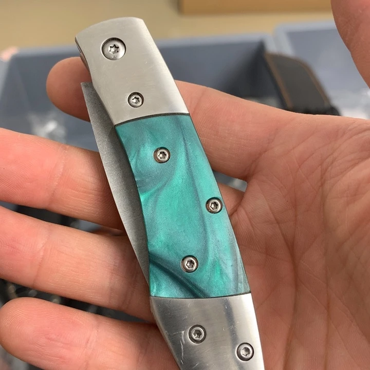 绿色三合格钢小折