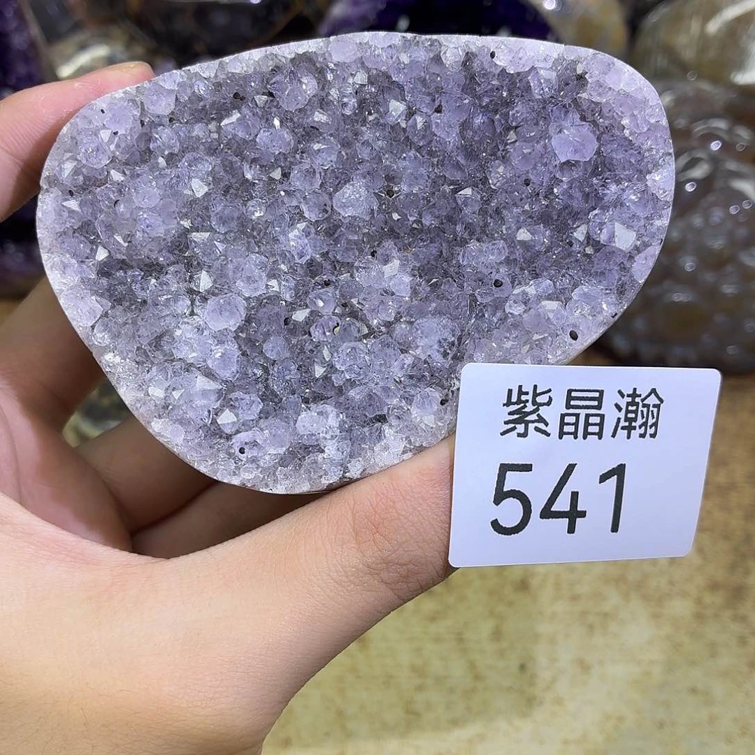 未镶嵌水晶大型摆件（非配饰）