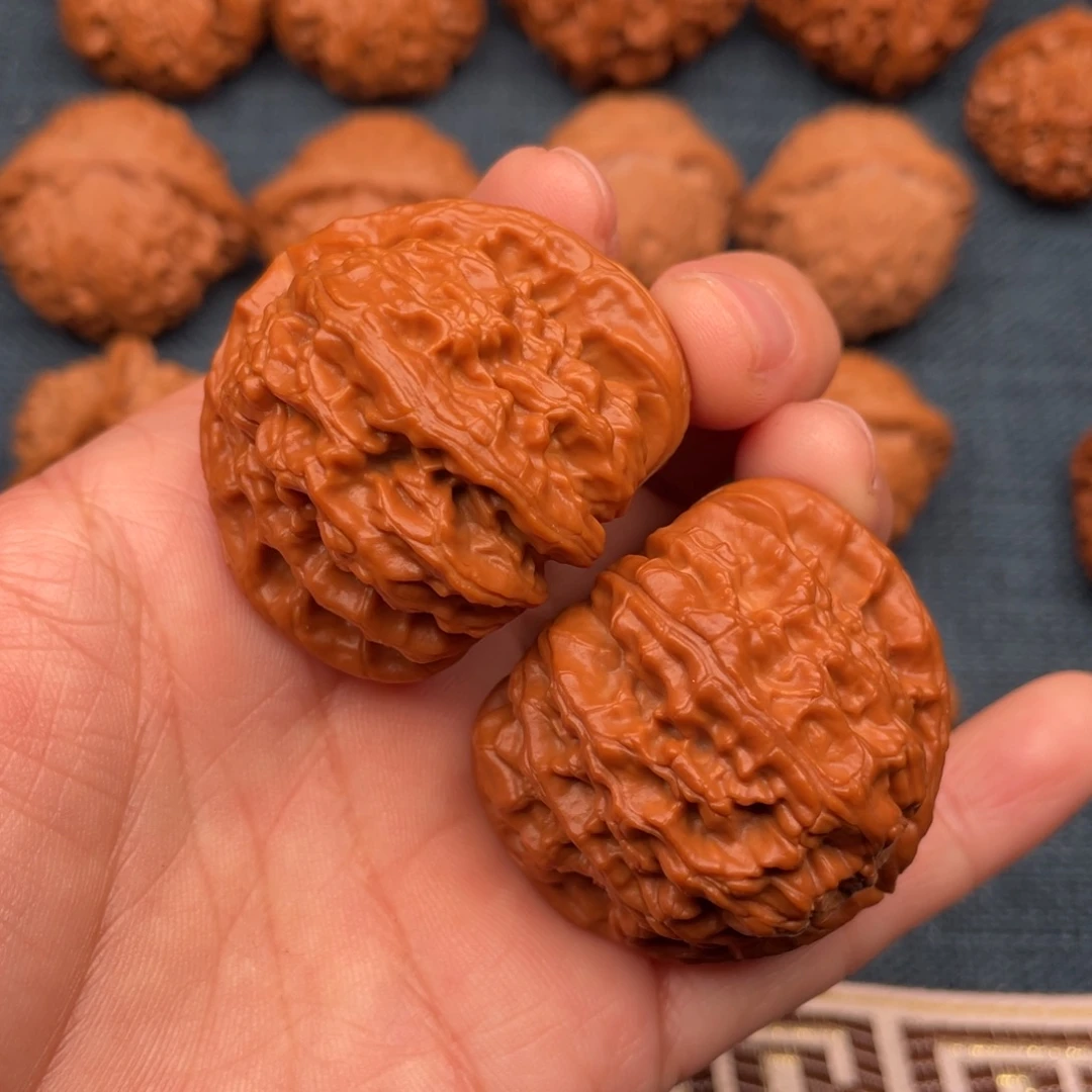 把件文玩核桃42全品红皮三角白正