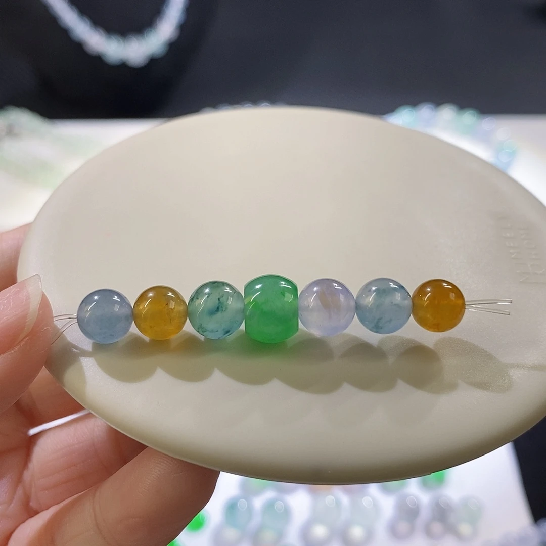 翡翠未镶嵌挂件复古色