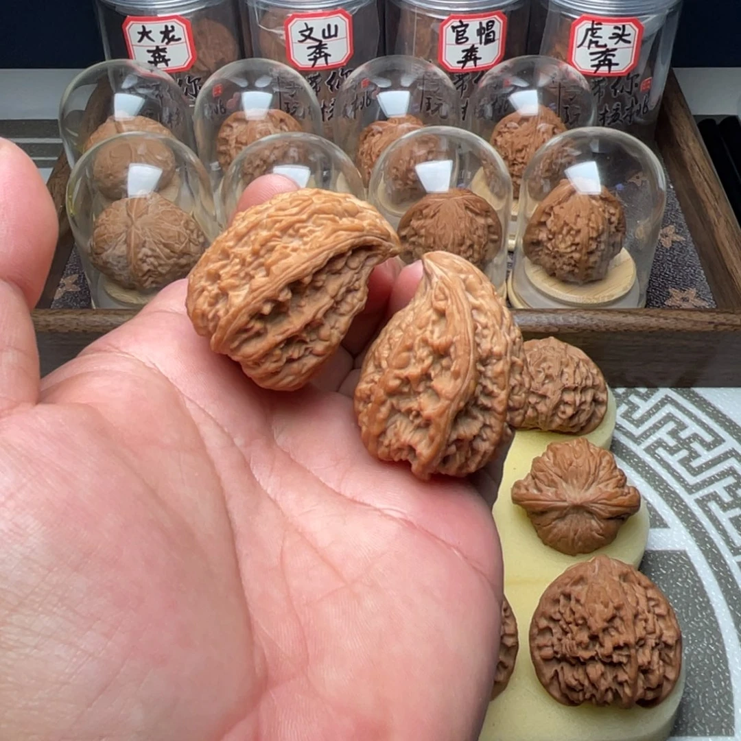 北***屿吊坠文玩核桃35全品塔尖小企鹅