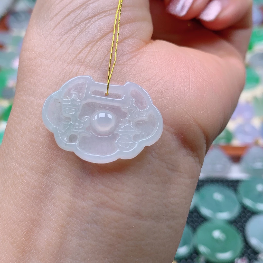 缅甸天然A货翡翠，冰润平安锁 编号267/325尺寸20-27.9-2.5