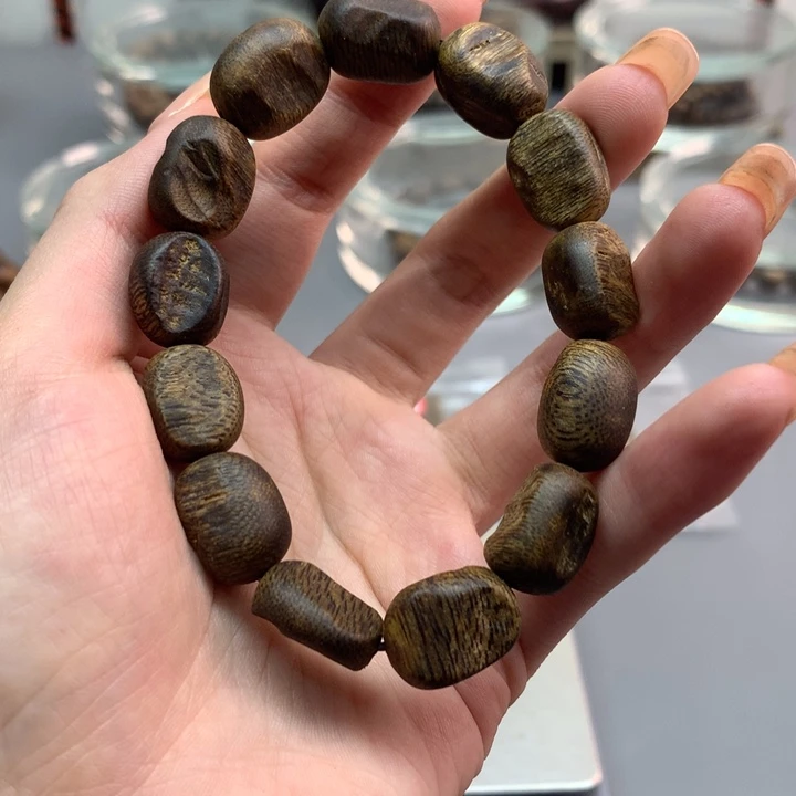 沉香手串随型单圈手串达拉干