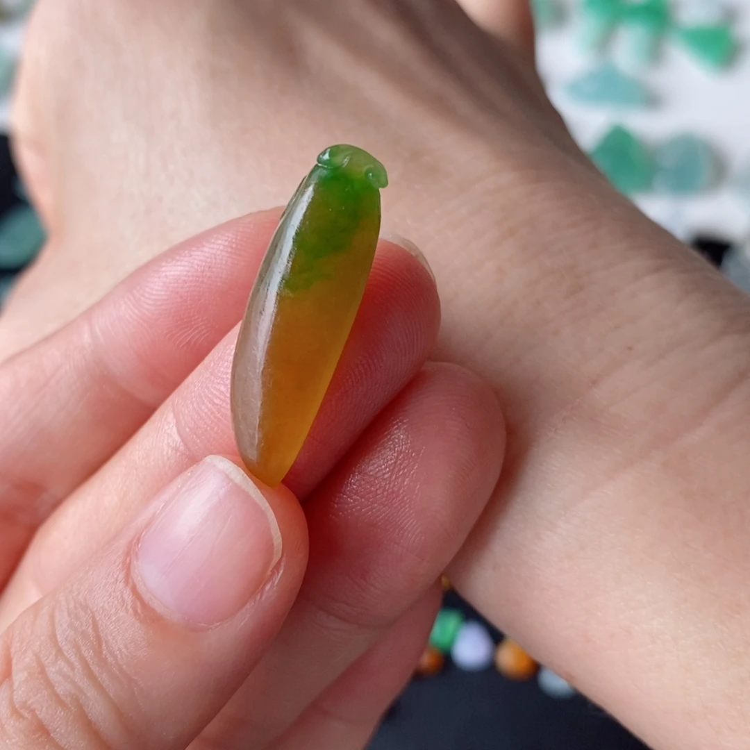 未镶嵌定制翡翠瓜