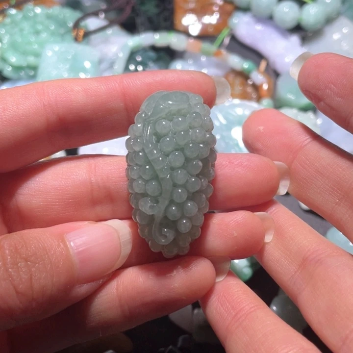 【闪购商品】翡翠颈饰未镶嵌天然翡翠
