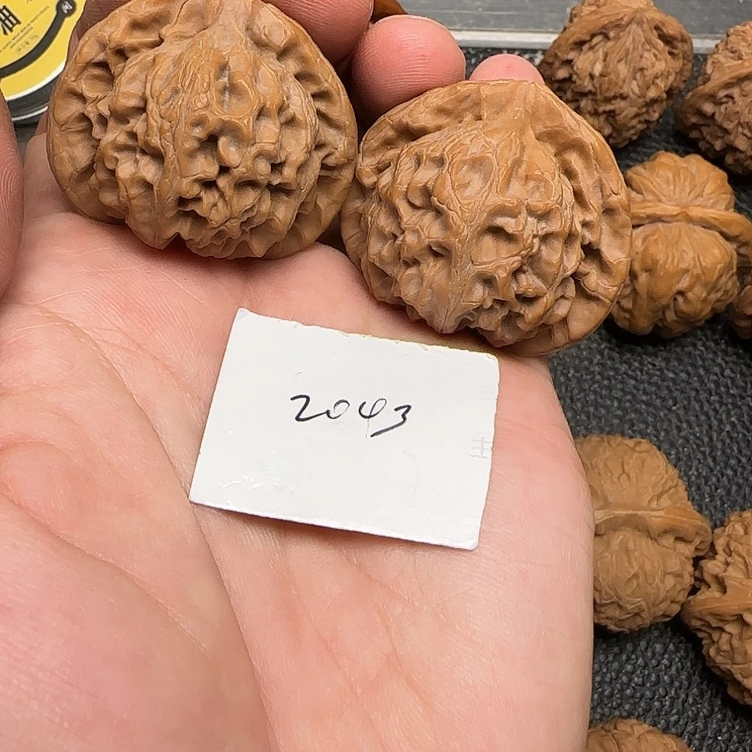 韩***峰吊坠文玩核桃2043宫灯42尺