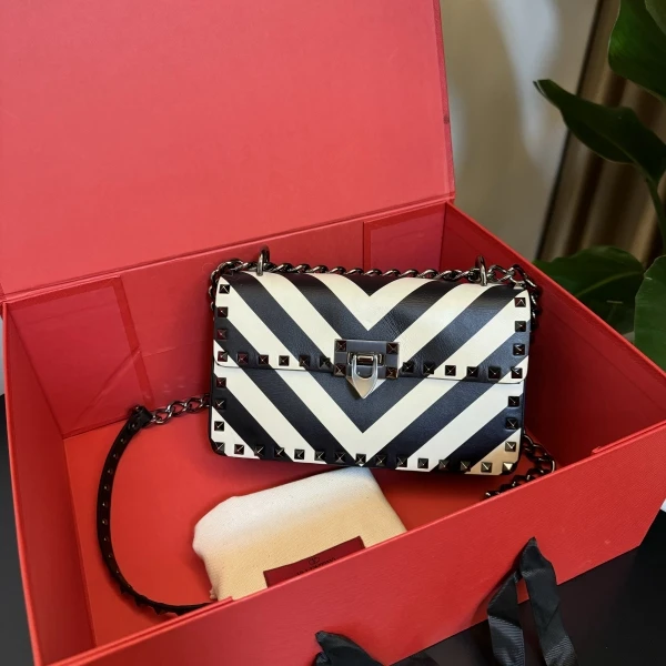 95新/包包/华伦天奴/250225SW0006