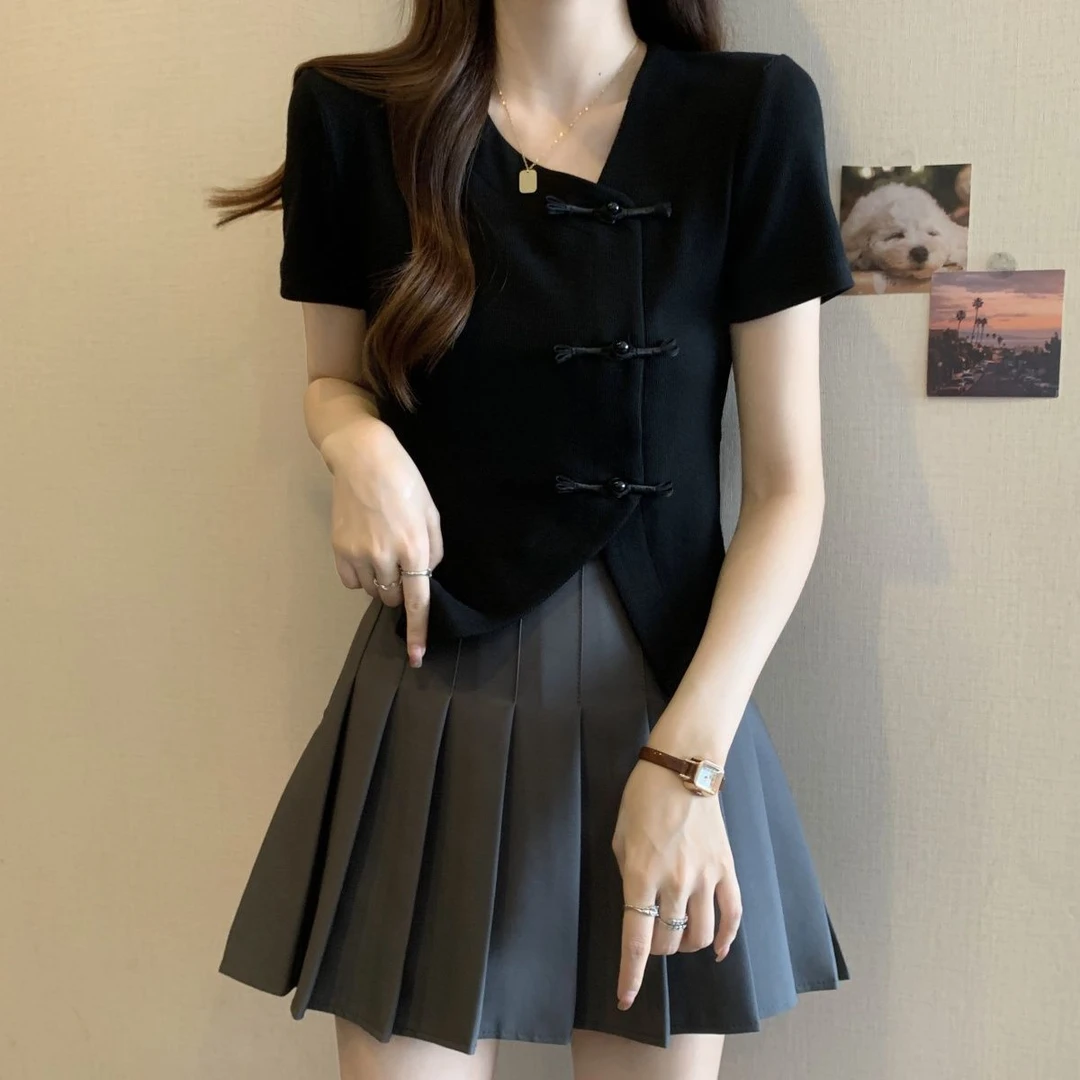 大码不规则新中式盘扣短袖t恤女夏季2025新款修身显瘦V领国风上衣