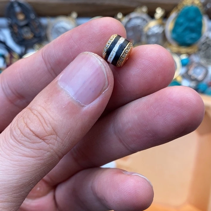 玛瑙/玉髓122K金镶嵌微**生