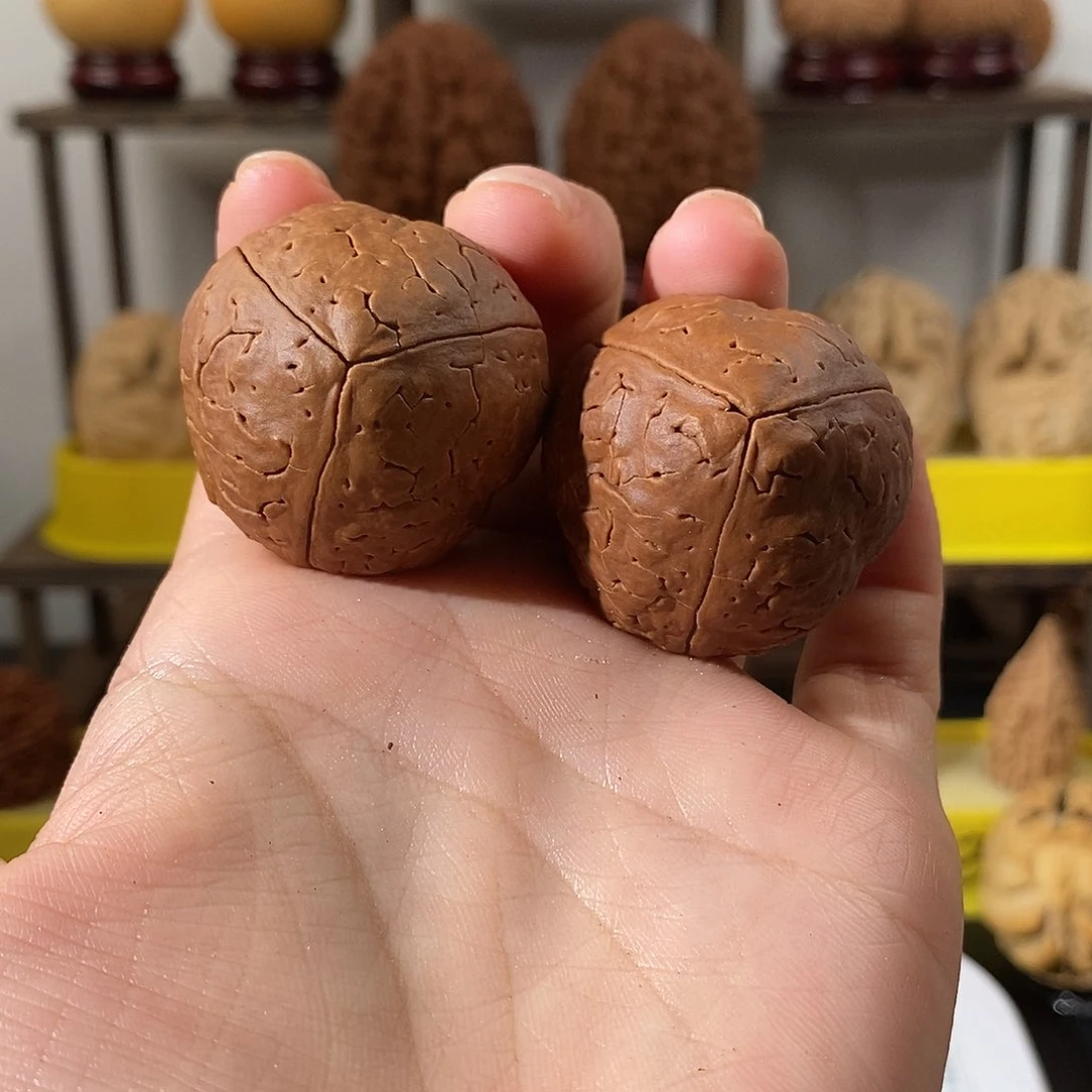 把件文玩核桃光头强35微色