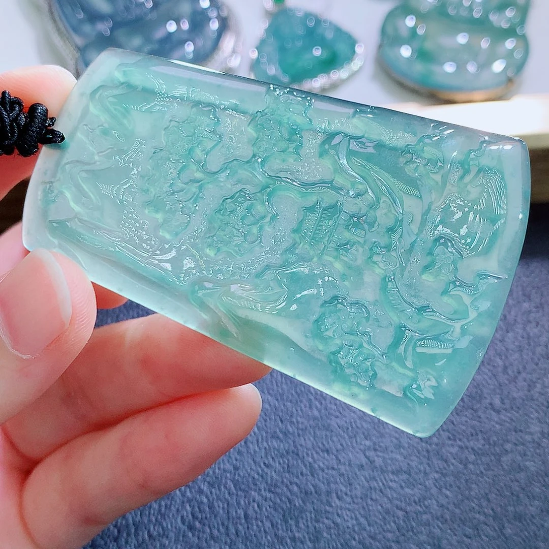 翡翠未镶嵌颈饰翡翠