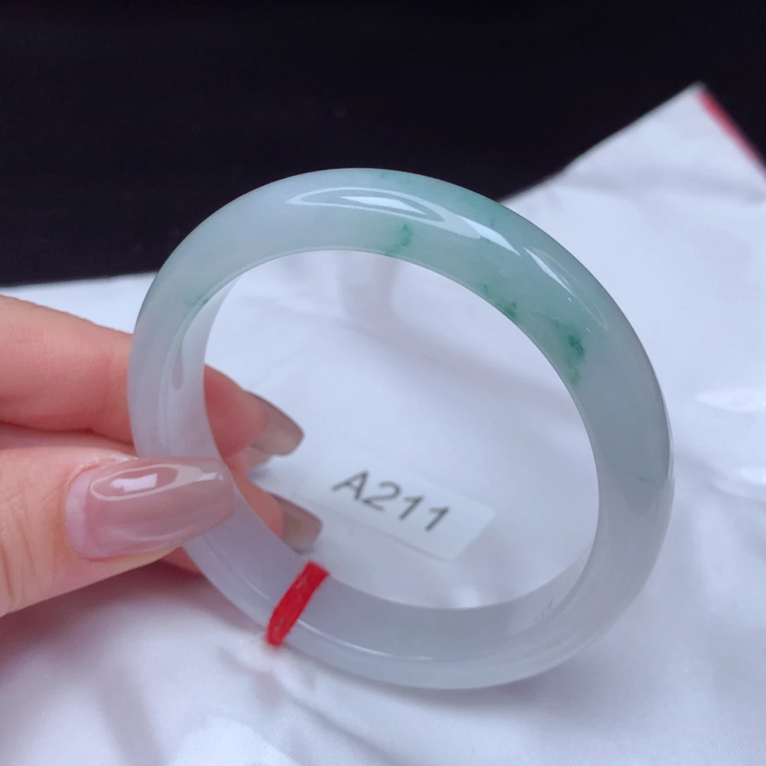 翡翠手镯未镶嵌手镯54