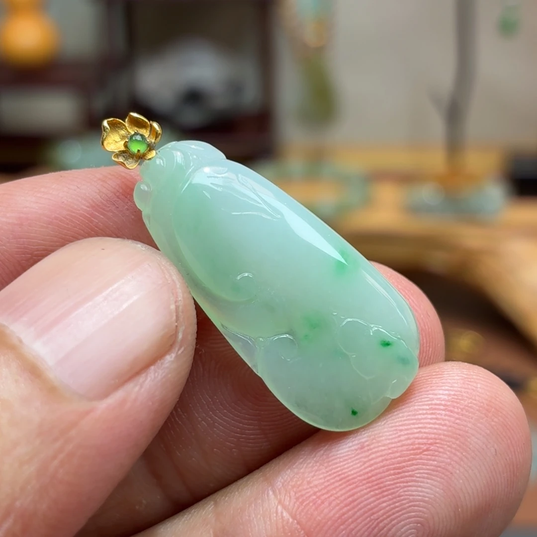 翡翠18K金镶嵌颈饰