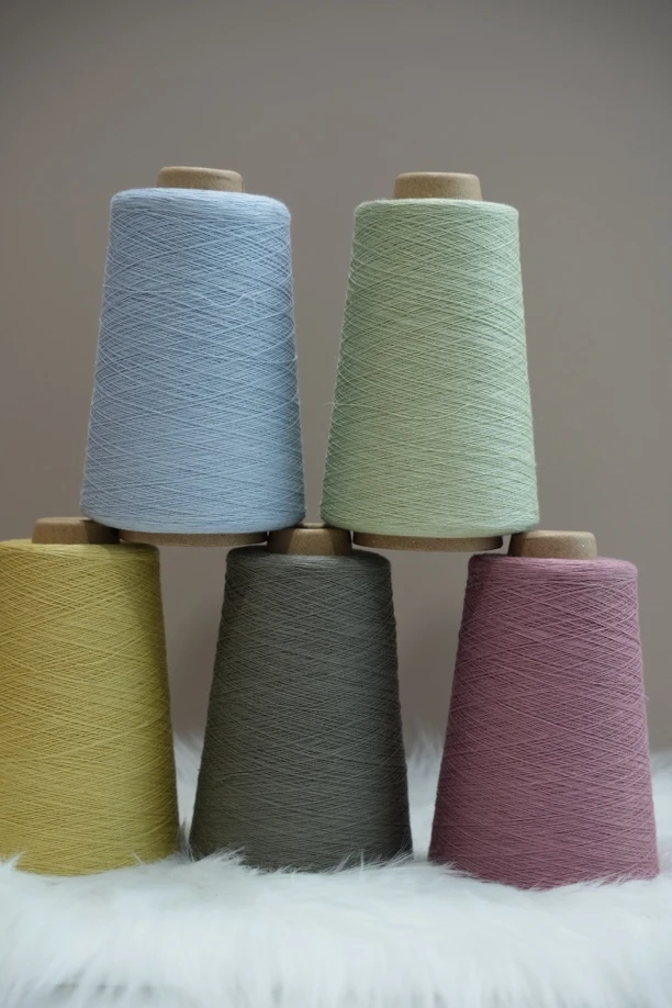 予·七安　80％有机棉10％桑蚕丝10％精梳亚麻（250克）80NM／3