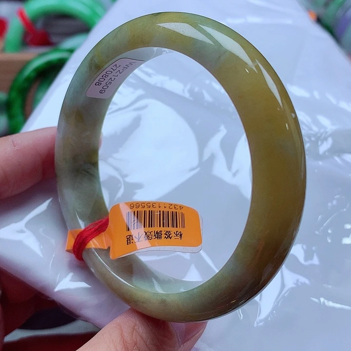 翡翠未镶嵌手镯翡翠