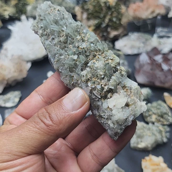 摆件水晶未镶嵌川藏绿幽灵