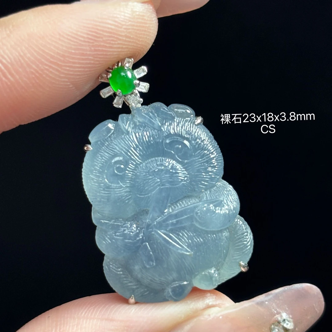 《缅甸翡翠珠宝严选》冰种晴底熊猫设计款吊坠（下单咨询客服）CS