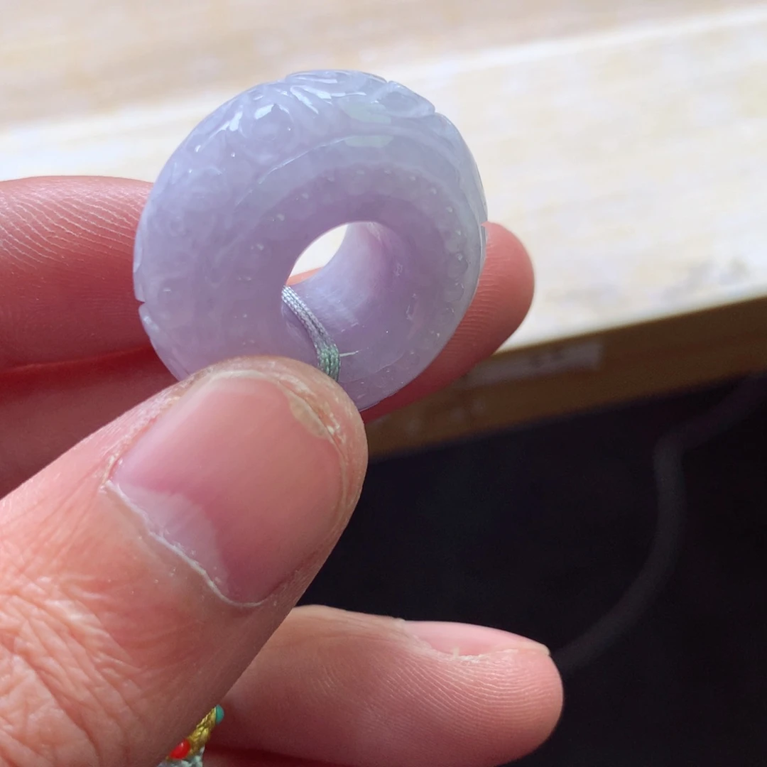 翡翠颈饰未镶嵌吊坠