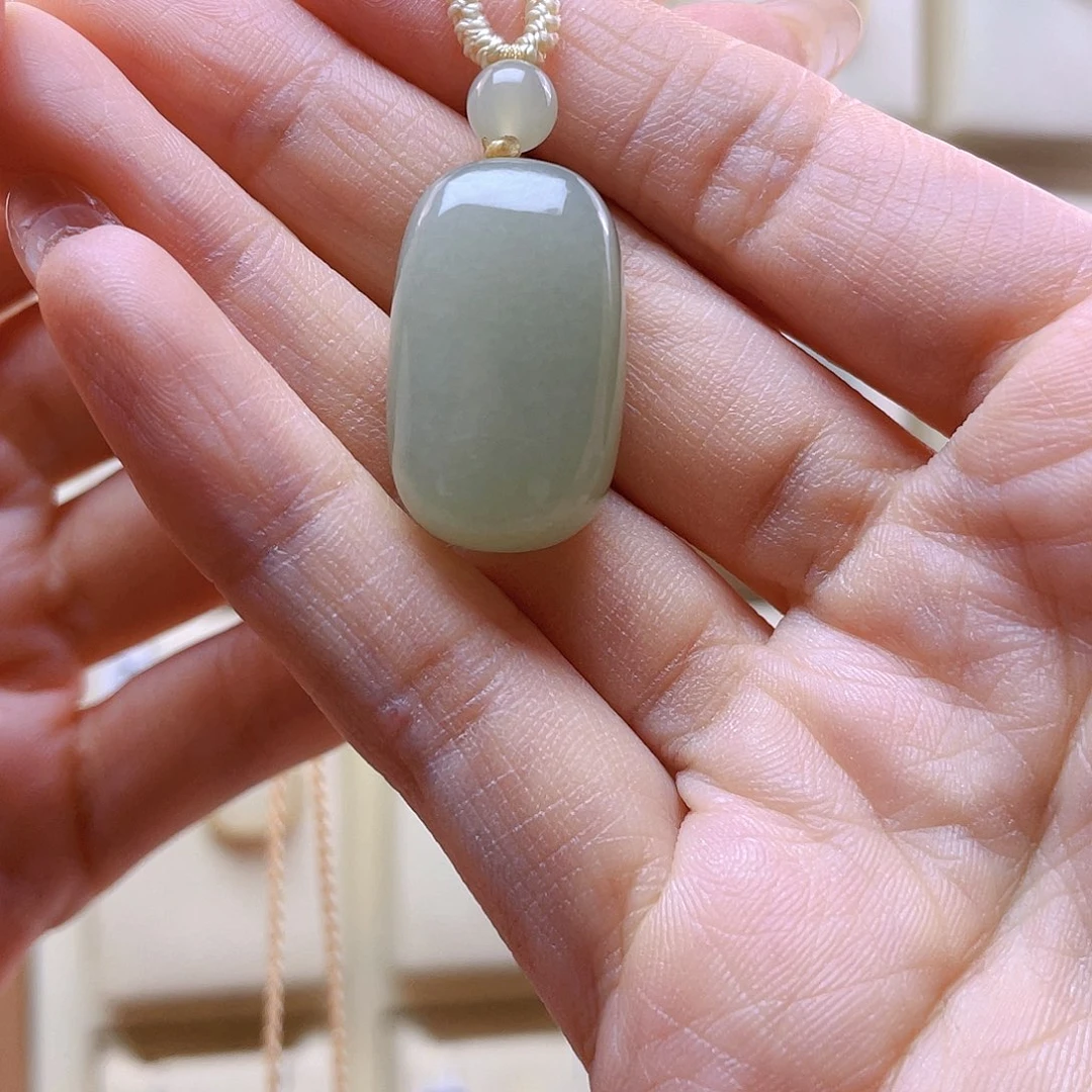 和田玉吊坠(赠链)未镶嵌