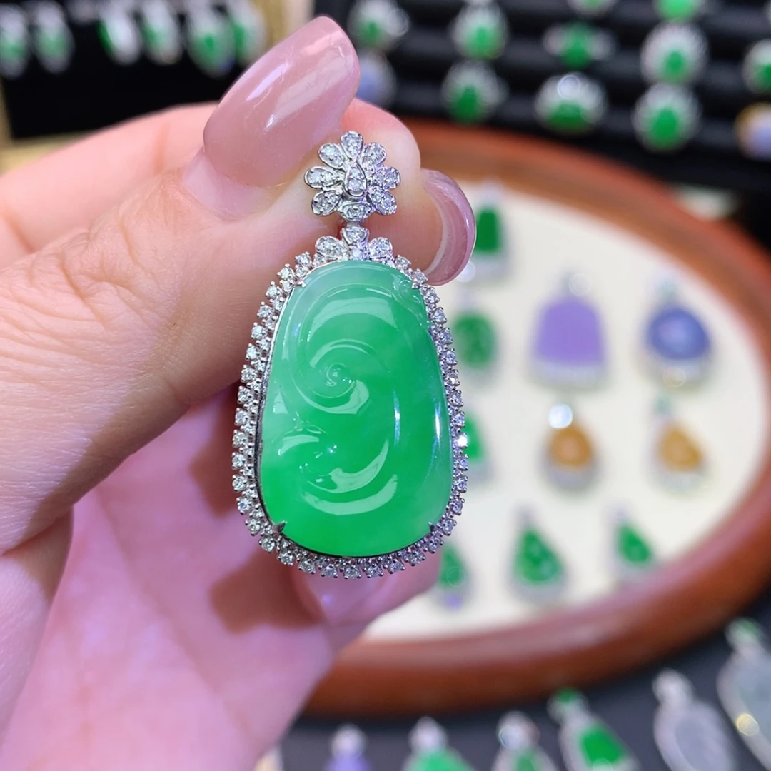 翡翠18K金镶嵌吊坠(不含链)