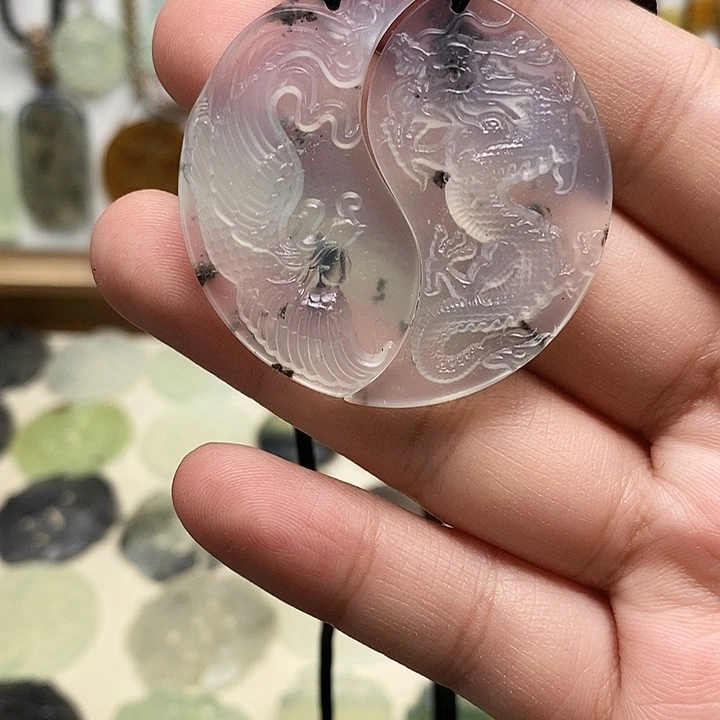 合金蛇纹石玉颈饰
