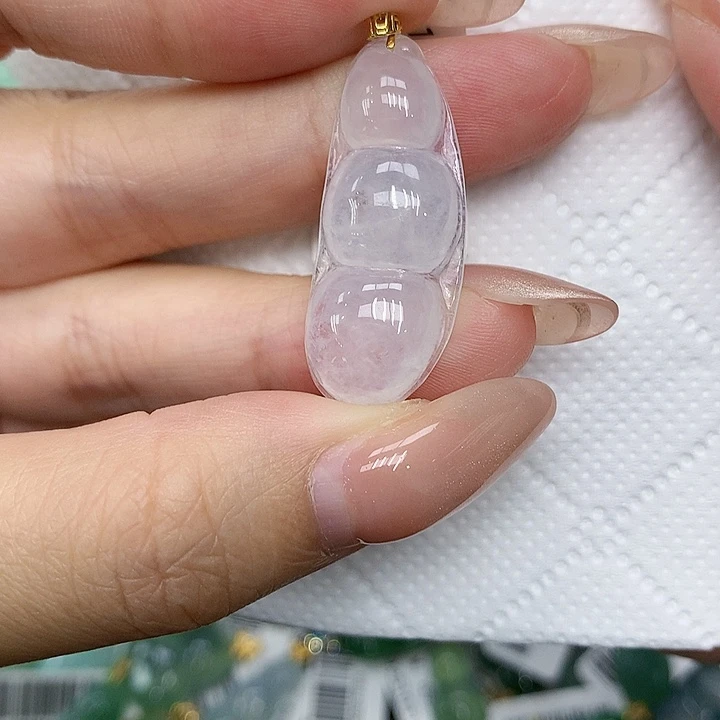 颈饰18K金镶嵌翡翠