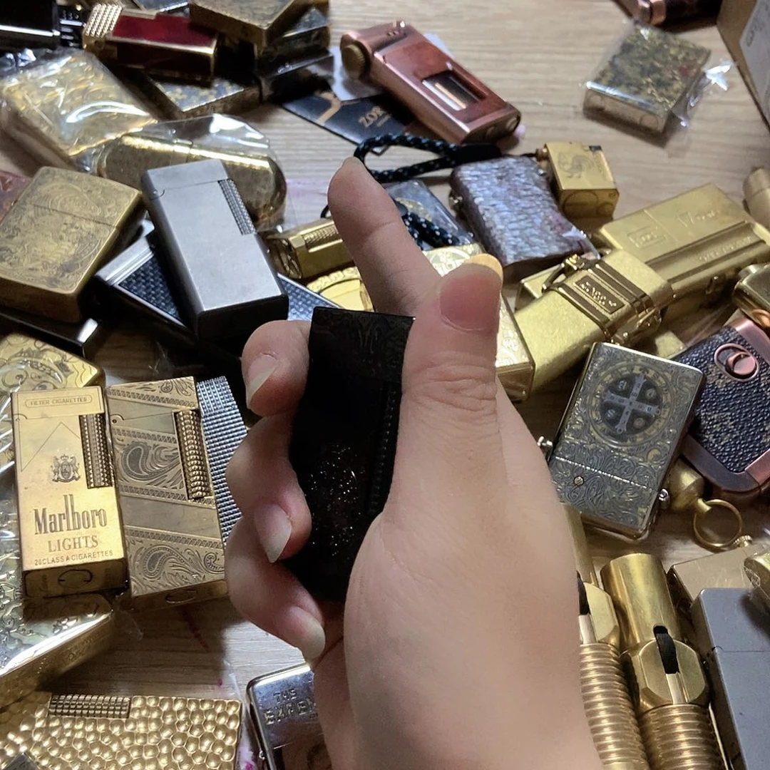 铜朗声直播间福利打火机