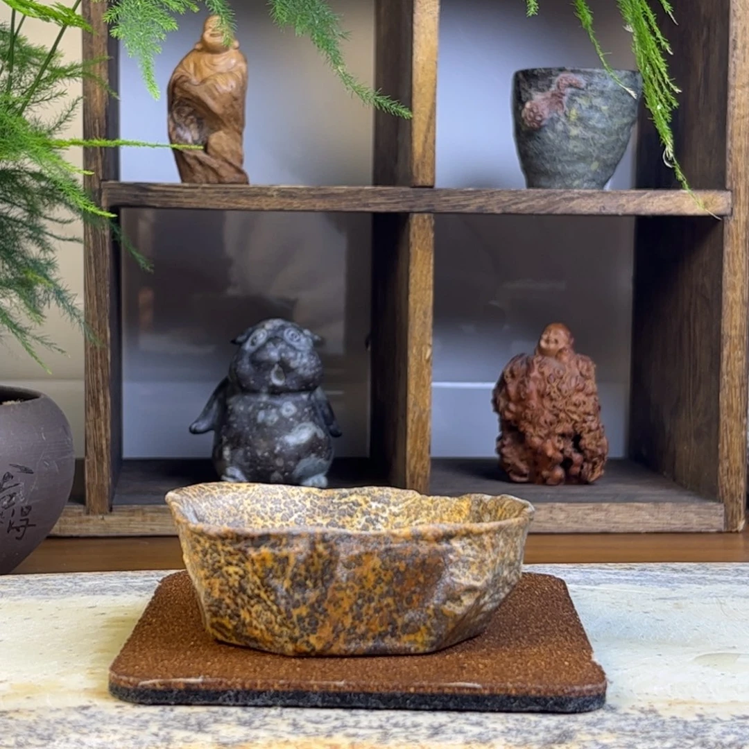 冰碛岩黄豹随形杯