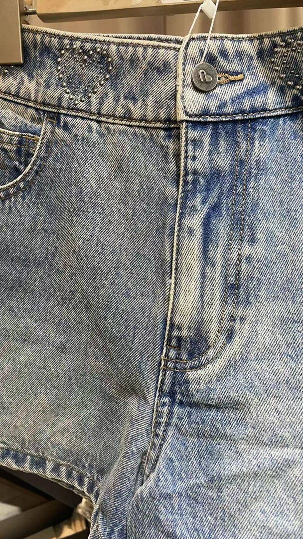 [富贵] 时尚女休闲潮流牛仔短裤ZK593