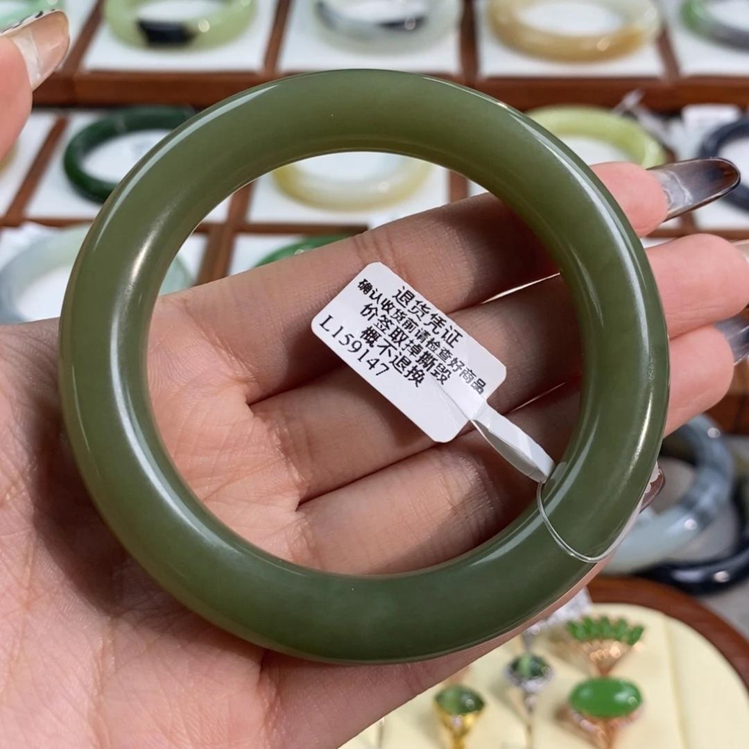 和田玉未镶嵌手镯若羌黄口牛油果绿圆条58/59