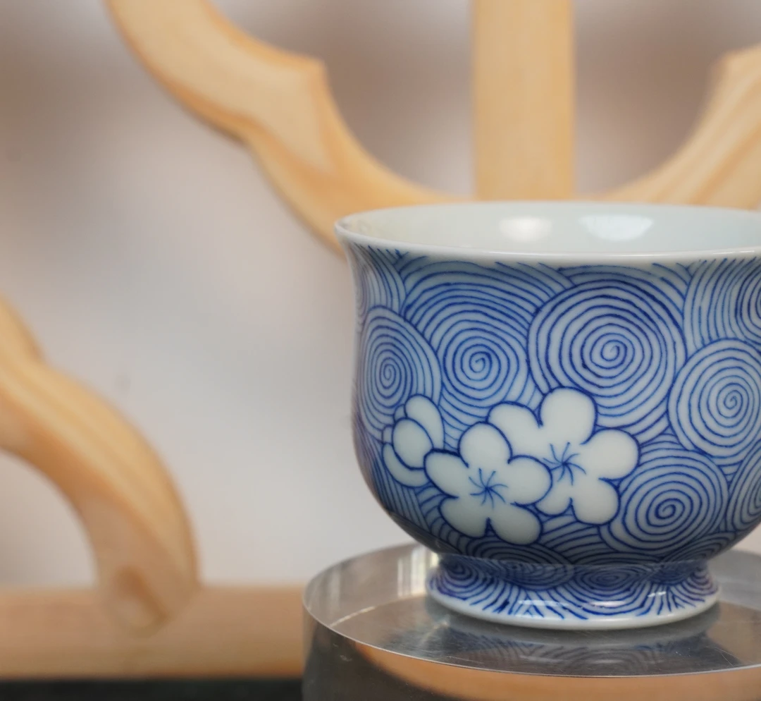 景德镇陶瓷梅花圈圈杯