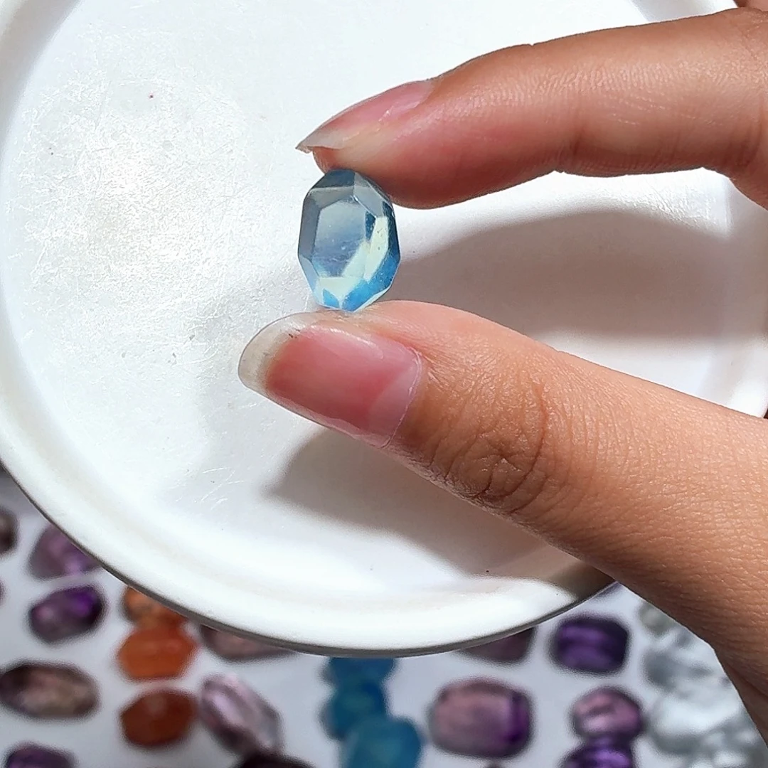未镶嵌珠宝半成品水晶海蓝宝裸石