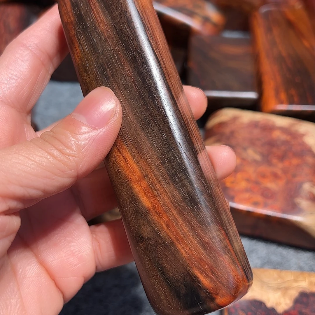 澪***点交趾黄檀（大红酸枝）