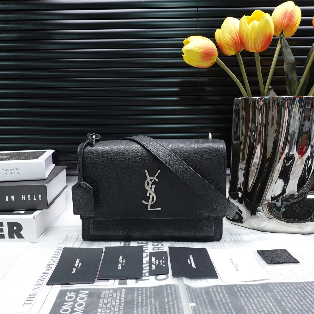 95新 YSL/圣罗兰 黑色斜挎包T10202316
