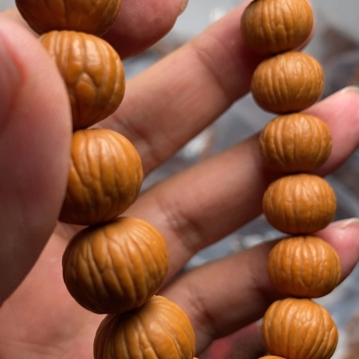 猴头核桃吊坠文玩手串